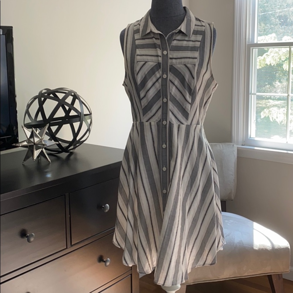 BCBGeneration collared sleeveless dress